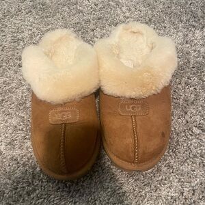 Ugg slippers